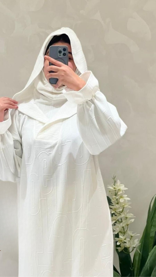 Abaya de prière élégante – Pureté, confort et recueillement