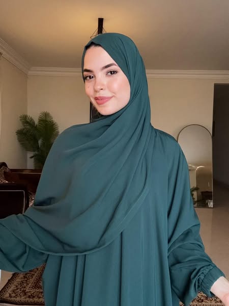 Isdal de prière élégant – Confort, pudeur et sérénité