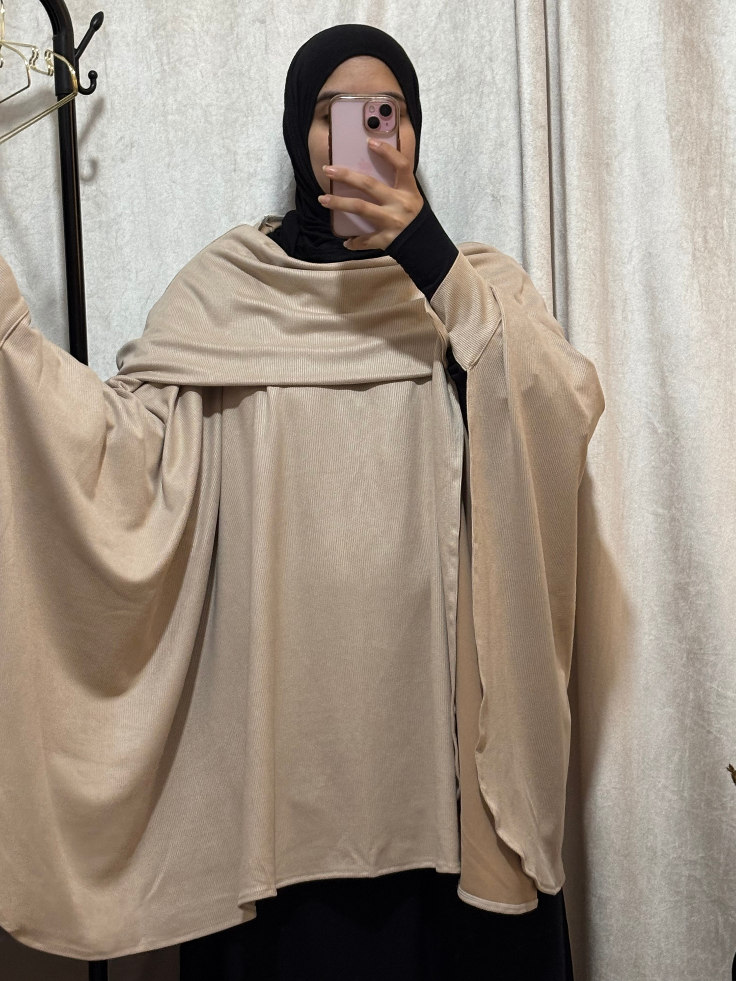 Manteau Premium Cape Modeste – Élégance Moderne