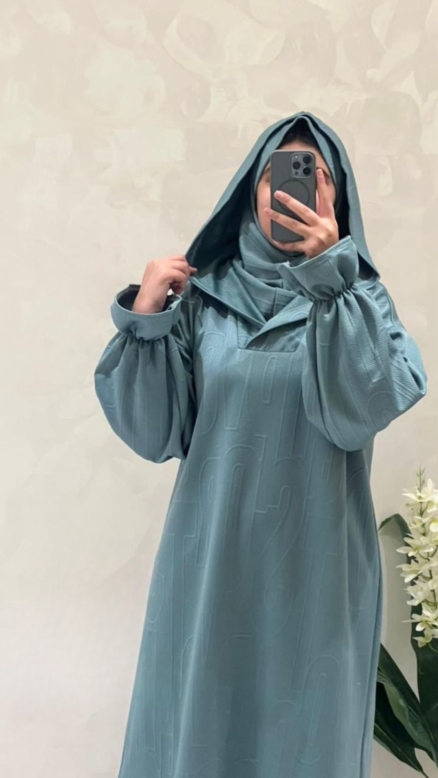 Abaya de prière élégante – Pureté, confort et recueillement