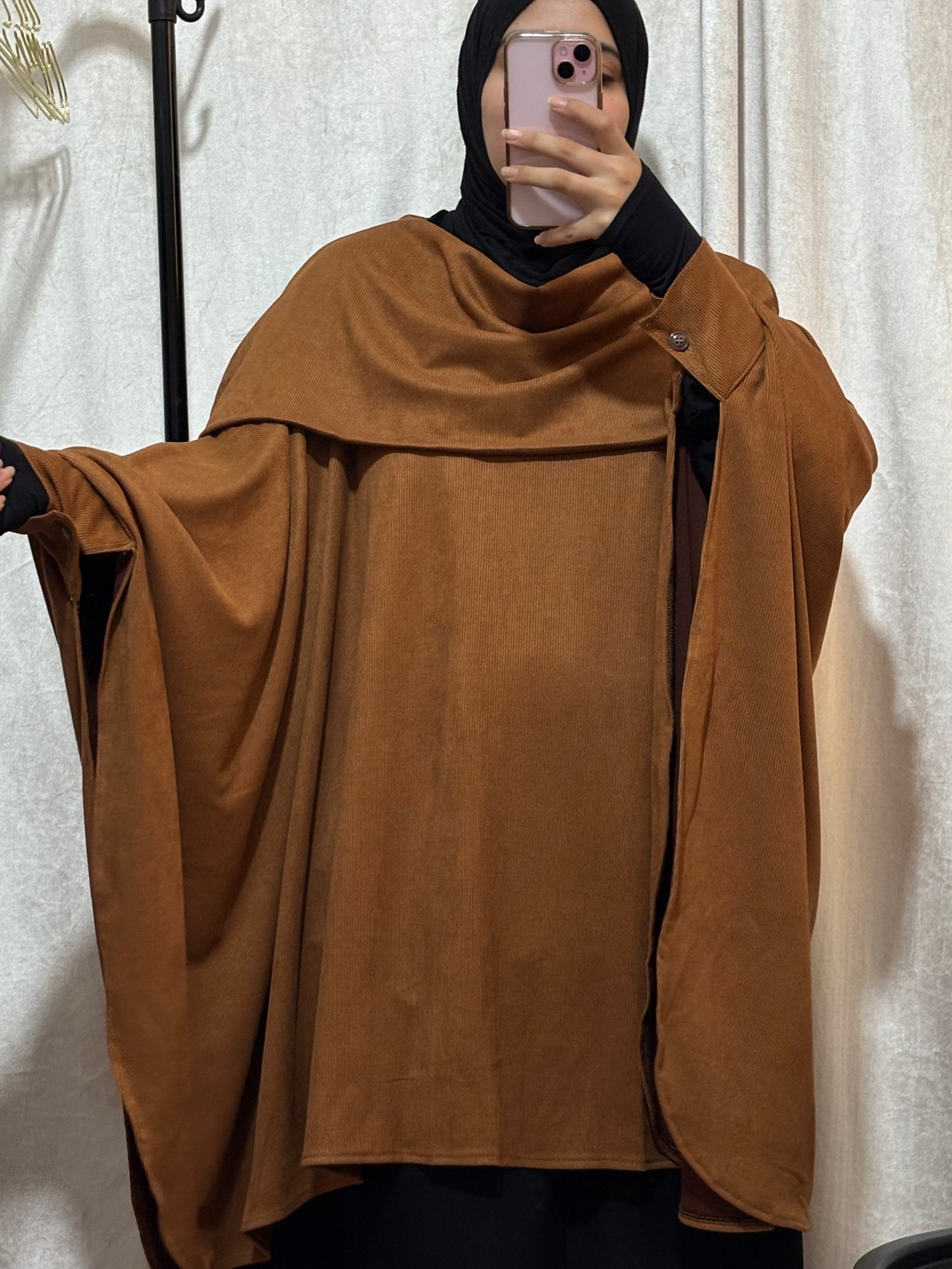 Manteau Premium Cape Modeste – Élégance Moderne